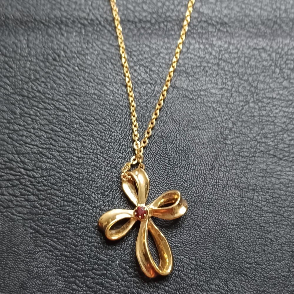 Necklace w/ Cross